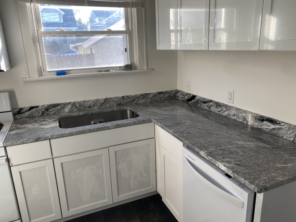 Viscon White Granite, 39 SF