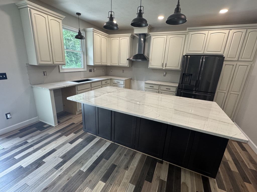 Le Blanc Quartzite Countertops