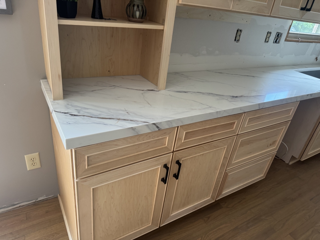 Calacatta Lincoln Lux Quartz Cincinnati