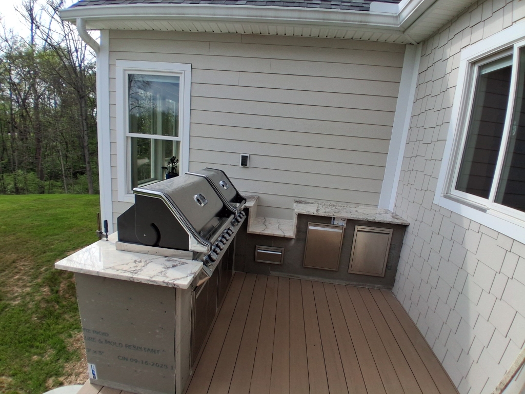 Lyon White Granite